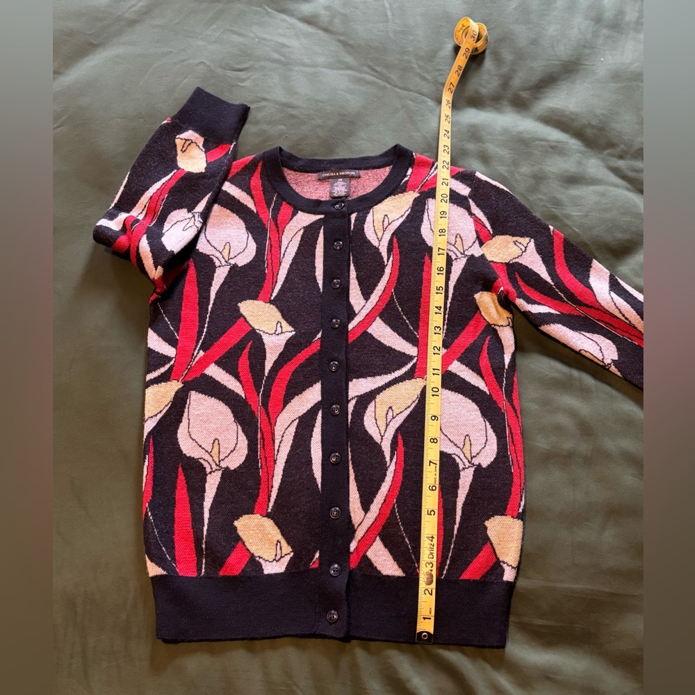 EUC - Pretty Chelsea & Theodore Calla Lilly Cardigan Sweater (Navy & Red) - Picture 5 of 11